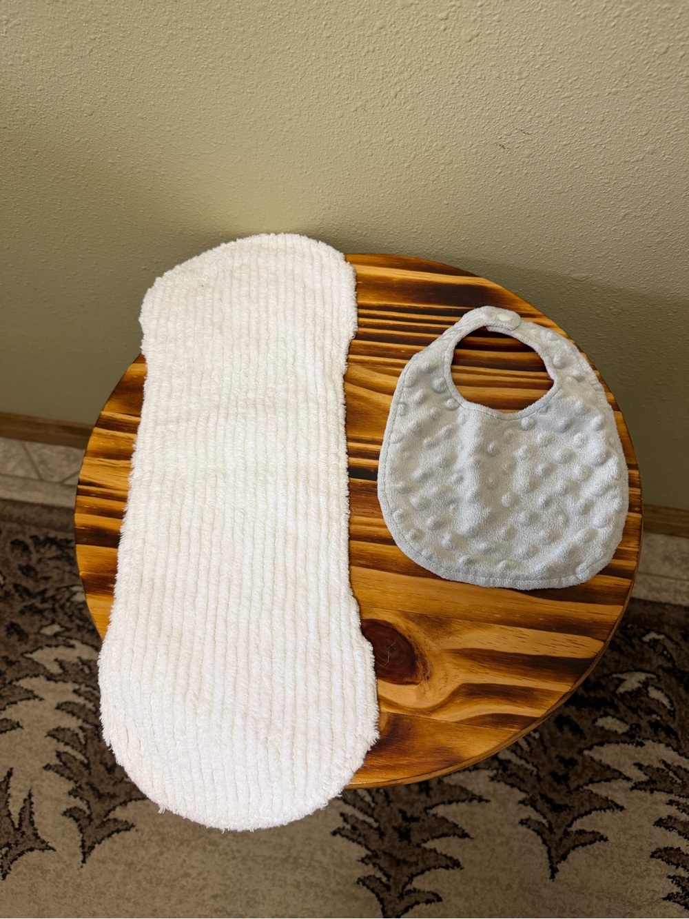 Handmade Baby Bib 4 Set - multiple Patterns - Picture 9 of 9